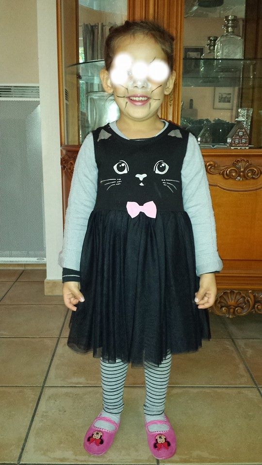 Petit chat noir d'Halloween, assistante maternelle Villeparisis