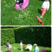 On s'amuse dans le jardin